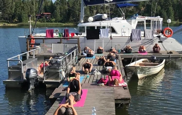Joogapurjehdus - Hyvinvointitapahtuma yrityksille