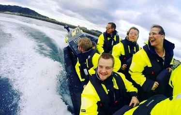 Rib-safari - Unohtumaton elämys. Soveltuu esimerkiksi polttari-, synttäri- tai yritystapahtumaksi.