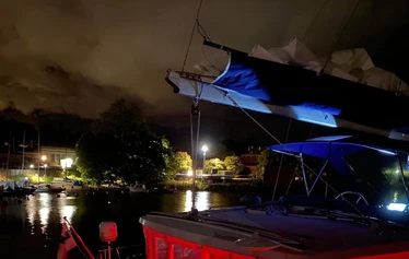 aQuabluen grillauspurjehdus Helsingin saaristossa