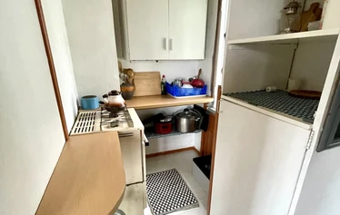 Lehdon kukintaa Järvenkarissa
