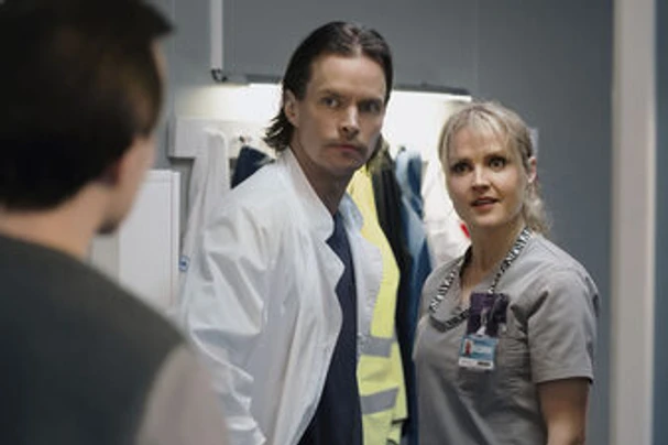 PäiväKaffiLeffa-näytös  : SYKE -elokuva -kipinöitä yössä