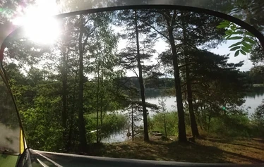 Saunan vieressä tentsile