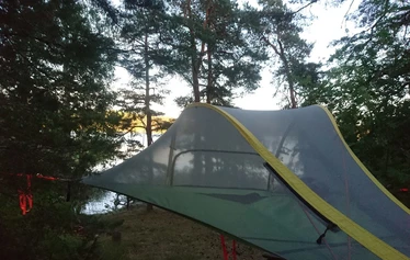 Saunan vieressä tentsile