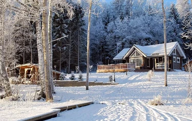 Alppilanranta - Mökki sijaitsee Pitkälahden rannalla aivan Rautalammin keskustan tuntumassa.