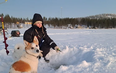 Ice Fishing Trip at Seipäjärvi – in an Authentic Village Setting