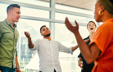 Mind puzzles | Team activity | FoRestful - Participants laughing during a team activity.