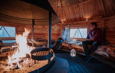 Hotelli Nuuksio - Ilmakuvassa Hotelli Nuuksio ja Nuuksion kansallispuisto