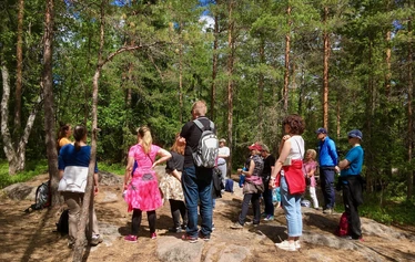 Linnunpönttö - Linnunpöntön ripustaminen