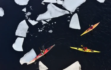 Arctic kayaking course