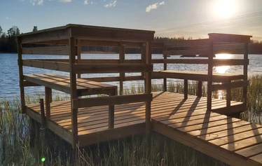 Tentsilestä on hyvät maisemat järvelle