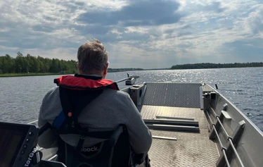 Turvallinen vene kahdeksan hengen seurueille