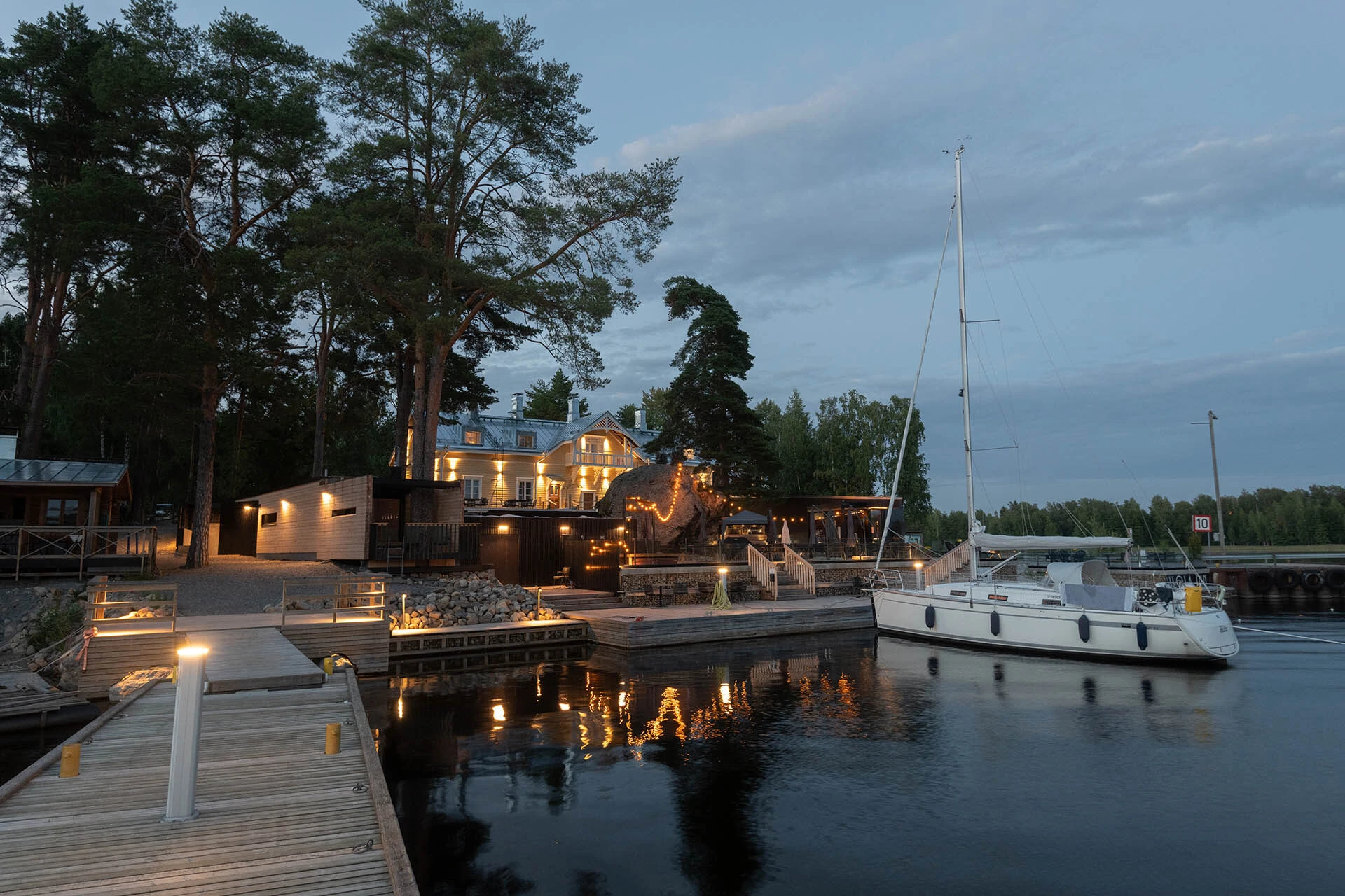 Ilola Inn