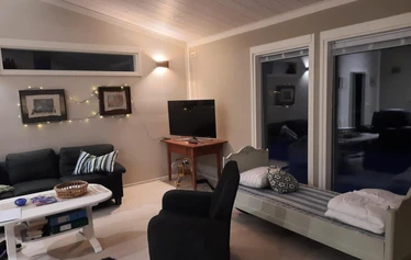 Ruokailutilasta pääsee suoraan terassille