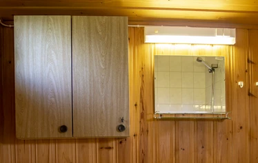Onki-mökki neljälle - Pariskunnalle tai pienelle perheelle sopiva kahden makuuhuoneen kesämökki.