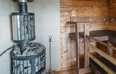 Katiska-mökki neljälle - Katiska-mökki avataan toukokuussa kelien mukaan ja suljetaan lokakuussa.