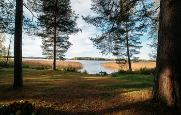 Katiska-mökki neljälle - Katiska-mökki avataan toukokuussa kelien mukaan ja suljetaan lokakuussa.
