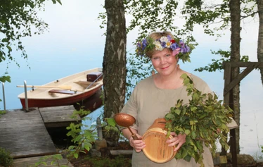 Sauna-Mama Arja odottaa Sinua saunomaan!