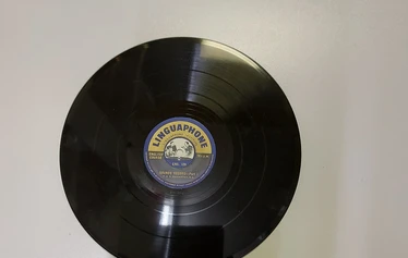 Linguaphone record case