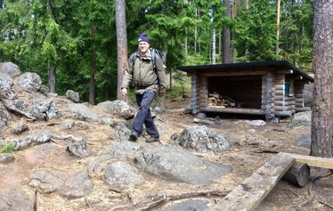 Hyvä motivaatio on joskus tarpeen metsässä samoillessa / Sometimes you need a good motivation to go outdoors