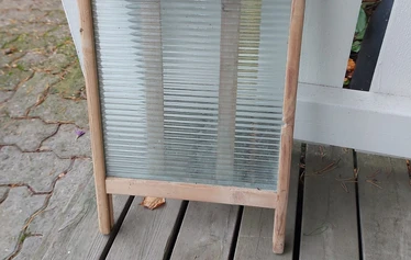 Laundry Washing Plate - A vintage version of a laundry-plate.