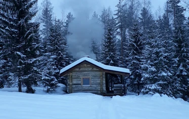 Kinkamon pirtti, smoke sauna - The smoke sauna warms up on a summer day
Kaisu-Leena Pekkanen