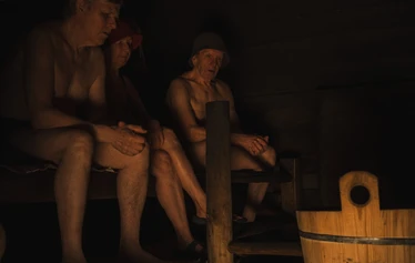 Kinkamon pirtin savusauna - Kinkamon pirtin savusauna lämpiää kesäpäivänä
Kaisu-Leena Pekkanen