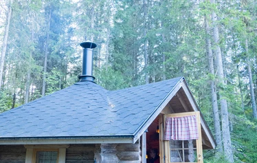 Kinkamon pirtti, Moision kota - Moision kota, jossa kuvassa nokipannukahvit kiehumassa. 

Mervi Lahtinen 