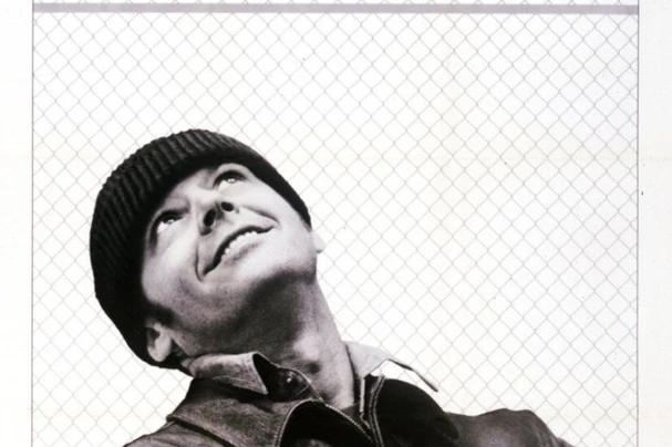 Yksi Lensi Yli Käenpesän