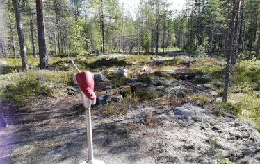 Pieni Sääksjärvi, vuokratupa, puuliiteri ja ulkokäymälä -
