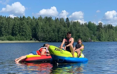Virkistyspäivä tuo laiturille vilskettä