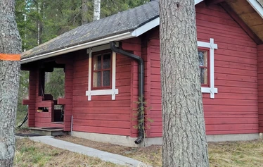Puutikka, oma ranta ja näköalat järvelle - Puutikka sijaitsee omalla, rauhallisella rannalla ja sieltä on upeat näköalat Puruvedelle. Kesälahti, Kitee