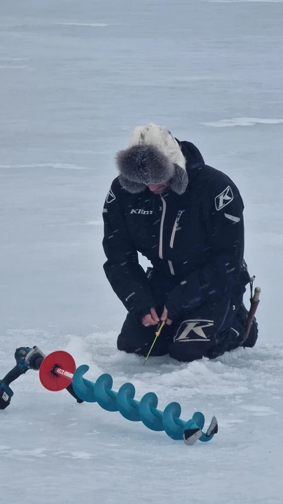 Ice fishing tour