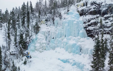 icefalls in Korouoma