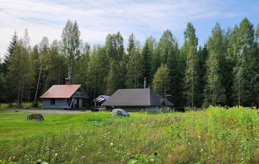 Puronvarsimökki