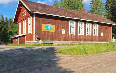 Lappetelän koulu.  Kuva: Kalevi Kahelin.