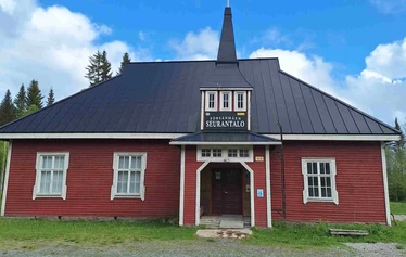 Pörsänmäen nuorisoseuran talo.  Kuva: Erkki Korhonen.
