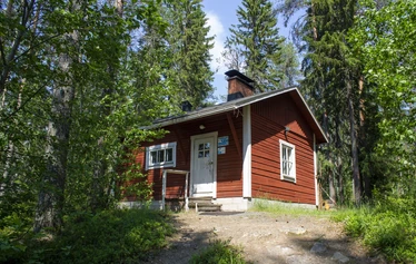 Nuorisokeskus Metsäkartano iso mökki Metsäkämppä - Nuorisokeskus Metsäkartano iso mökki Metsäkämppä on aito savotta- / tukkilaiskämppä