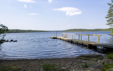 Nuorisokeskus Metsäkartano iso mökki Metsäkämppä - Nuorisokeskus Metsäkartano iso mökki Metsäkämppä on aito savotta- / tukkilaiskämppä
