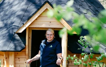 Metsänautin kota - Metsänautin kota sijaitsee Tuusulassa Rusutjärvellä MEtsänautin toimipisteellä jioka on yksityisesti varattavissa.