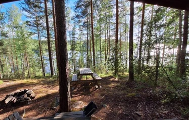 Mökki 4 Mettäpöyröö
