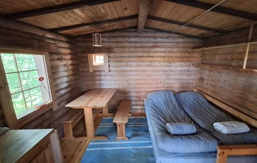 Mökki 4 Mettäpöyröö