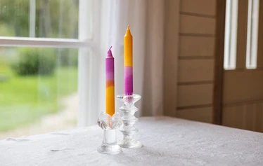 Dip Dye-kynttilä pinkki-oranssi