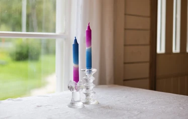 Dip Dye-kynttilä pinkki-oranssi