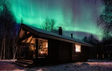 Arctic lakeside holiday cottage near Ivalo - Minna-Carita's
