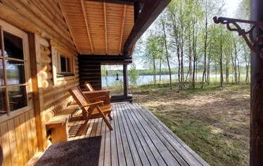 Arctic lakeside holiday cottage near Ivalo - Minna-Carita's