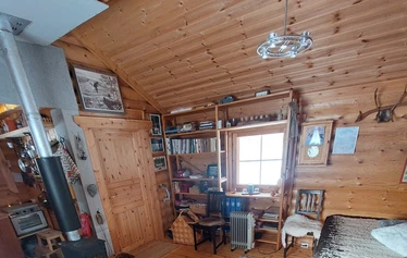 Arctic lakeside holiday cottage near Ivalo - Minna-Carita's