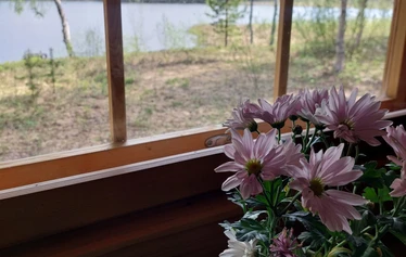 Arctic lakeside holiday cottage near Ivalo - Minna-Carita's