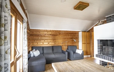 Myllyjärven mökki sijaitsee Raaseporin Fiskarissa, asumattoman Myllyjärven rannalla.