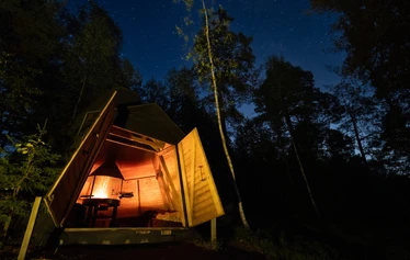 Myllyjärven mökki sijaitsee Raaseporin Fiskarissa, asumattoman Myllyjärven rannalla.