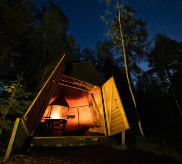 Myllyjärven mökki sijaitsee Raaseporin Fiskarissa, asumattoman Myllyjärven rannalla.